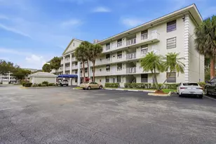 1717 Whitehall Dr, Davie, FL 33324 - Photo 3