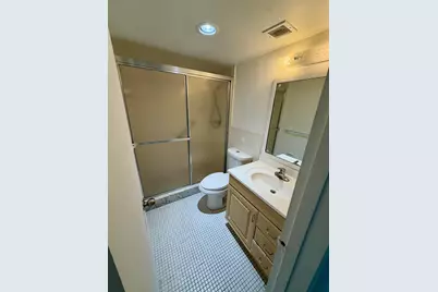 [Address not provided], Hallandale Beach, FL 33009 - Photo 11