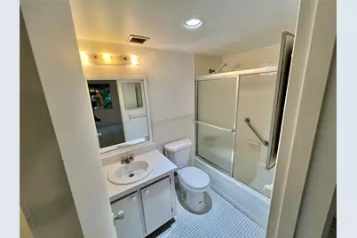 [Address not provided], Hallandale Beach, FL 33009 - Photo 7