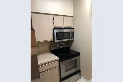 18352 NW 68th Avenue #E, Hialeah, FL 33015 - Photo 9