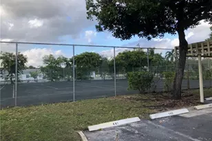 18352 NW 68th Ave, Hialeah, FL 33015 - Photo 33