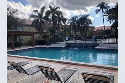 18352 NW 68th Avenue #E, Hialeah, FL 33015 - Photo 27