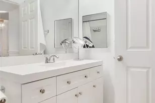 533 NE 3rd Ave, Fort Lauderdale, FL 33301 - Photo 15