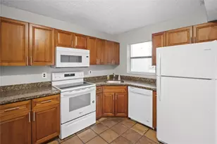 3759 Cocoplum Cir, Pompano Beach, FL 33063 - Photo 5