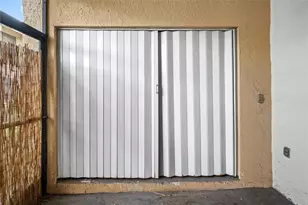 3759 Cocoplum Cir, Pompano Beach, FL 33063 - Photo 25