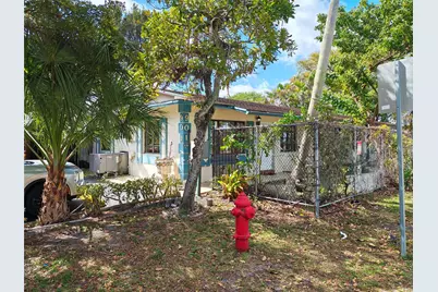 901 SW 15th Terrace #1, Fort Lauderdale, FL 33312 - Photo 1
