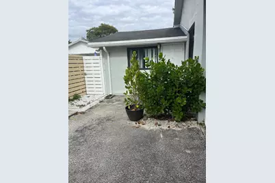 735 NE 37th Street #A, Oakland Park, FL 33334 - Photo 9