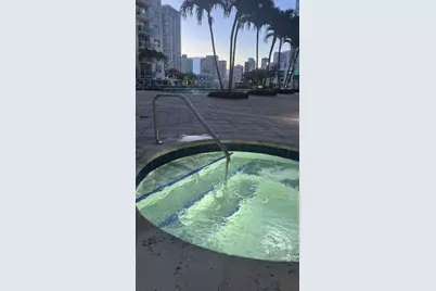 31 SE 5th Street #3309, Miami, FL 33131 - Photo 9