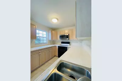 2605 Bay Drive, Pompano Beach, FL 33062 - Photo 11