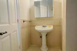 2605 Bay Dr, Pompano Beach, FL 33062 - Photo 27