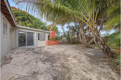 7730 W Lake Drive, Lake Clarke Shores, FL 33406 - Photo 47