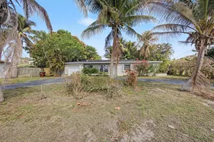 7730 W Lake Dr, Lake Clarke Shores, FL 33406 - Photo 3