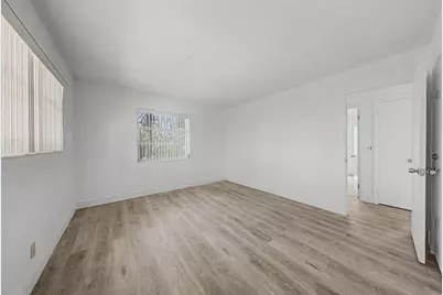 7730 W Lake Drive, Lake Clarke Shores, FL 33406 - Photo 31