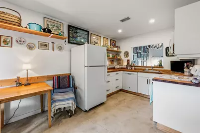 2136 SW 81st Way, Davie, FL 33324 - Photo 7