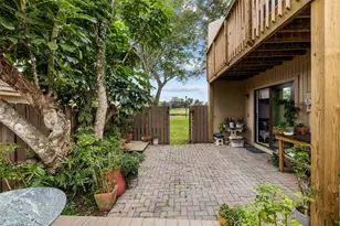 2136 SW 81st Way, Davie, FL 33324 - Photo 9