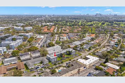 515 S Crescent Drive #302, Hollywood, FL 33021 - Photo 1