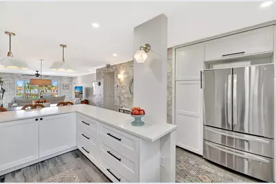 1332 Bayview Drive #402, Fort Lauderdale, FL 33304 - Photo 5