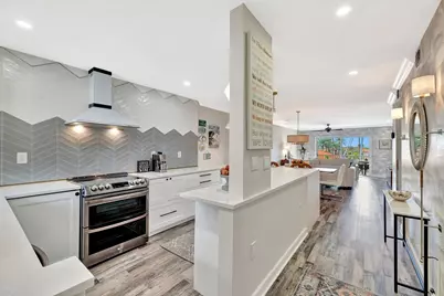 1332 Bayview Drive #402, Fort Lauderdale, FL 33304 - Photo 3