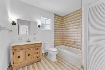 830 NW 30th Court, Miami, FL 33125 - Photo 23