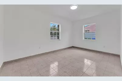 830 NW 30th Court, Miami, FL 33125 - Photo 17