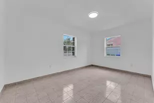 830 NW 30th Ct, Miami, FL 33125 - Photo 17