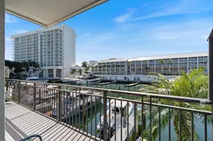 16 Portside Dr, Fort Lauderdale, FL 33316 - Photo 53