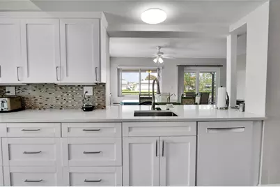 4905 NW 47th Avenue, Tamarac, FL 33319 - Photo 17