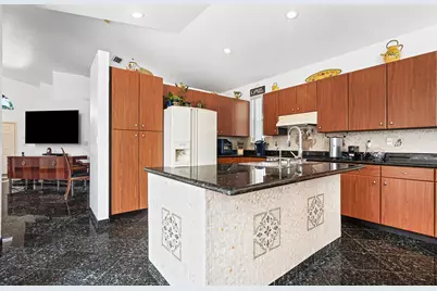 3274 NW 22nd Avenue, Oakland Park, FL 33309 - Photo 9