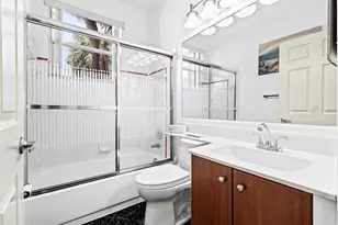 3274 NW 22nd Ave, Oakland Park, FL 33309 - Photo 29