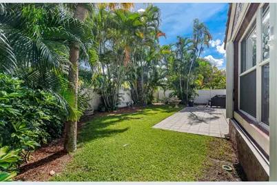 3274 NW 22nd Avenue, Oakland Park, FL 33309 - Photo 33