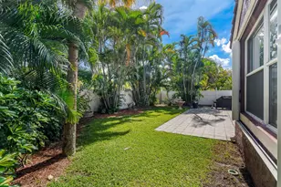 3274 NW 22nd Ave, Oakland Park, FL 33309 - Photo 33