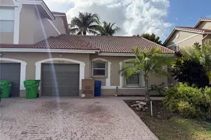 5473 NW 90th Ave, Sunrise, FL 33351 - Photo 1