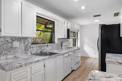 10188 SW 53rd Court, Cooper City, FL 33328 - Photo 23