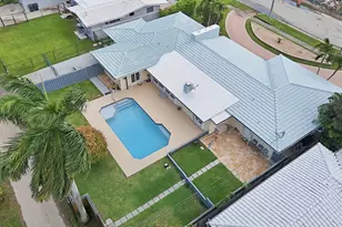 707 N North Lake Dr, Hollywood, FL 33019 - Photo 5