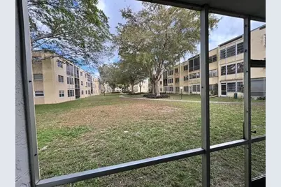 351 Cambridge Road #104, Hollywood, FL 33024 - Photo 15