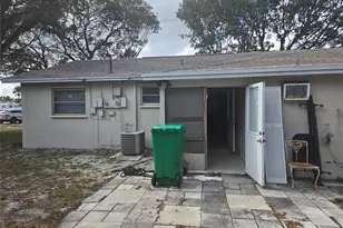 296 Alemeda Dr, Palm Springs, FL 33461 - Photo 27