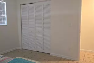 296 Alemeda Dr, Palm Springs, FL 33461 - Photo 45