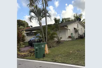 4803 Highland Drive, Tamarac, FL 33319 - Photo 3