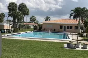 4803 Highland Dr, Tamarac, FL 33319 - Photo 5