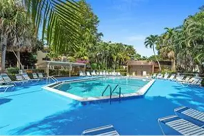 5151 W Oakland Park Boulevard #204, Lauderdale Lakes, FL 33313 - Photo 11