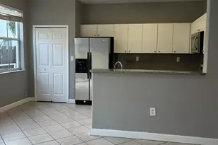 11486 NW 77th St, Doral, FL 33178 - Photo 7
