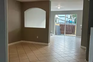 11486 NW 77th St, Doral, FL 33178 - Photo 5