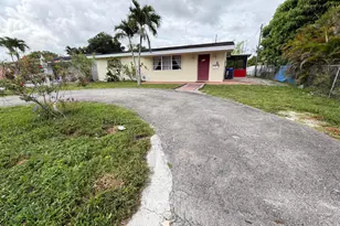 8870 Taft St, Pembroke Pines, FL 33024 - Photo 3
