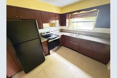8870 Taft Street, Pembroke Pines, FL 33024 - Photo 5