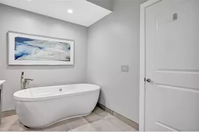 315 NE 3rd Avenue #1004, Fort Lauderdale, FL 33301 - Photo 13