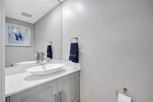 315 NE 3rd Ave, Fort Lauderdale, FL 33301 - Photo 17