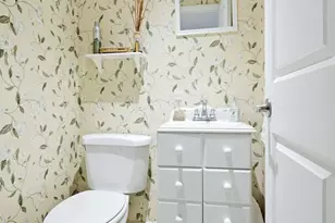 4000 N Hills Dr, Hollywood, FL 33021 - Photo 11