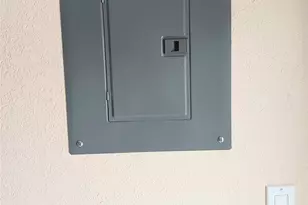 1035 Country Club Dr, Margate, FL 33063 - Photo 43