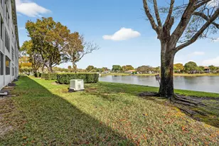 1251 SW 134th Way, Pembroke Pines, FL 33027 - Photo 23