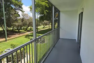 551 SW 135th Ave, Pembroke Pines, FL 33027 - Photo 13